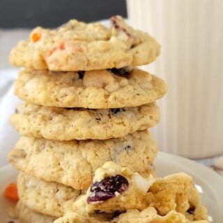 Fruited Oatmeal Cookies