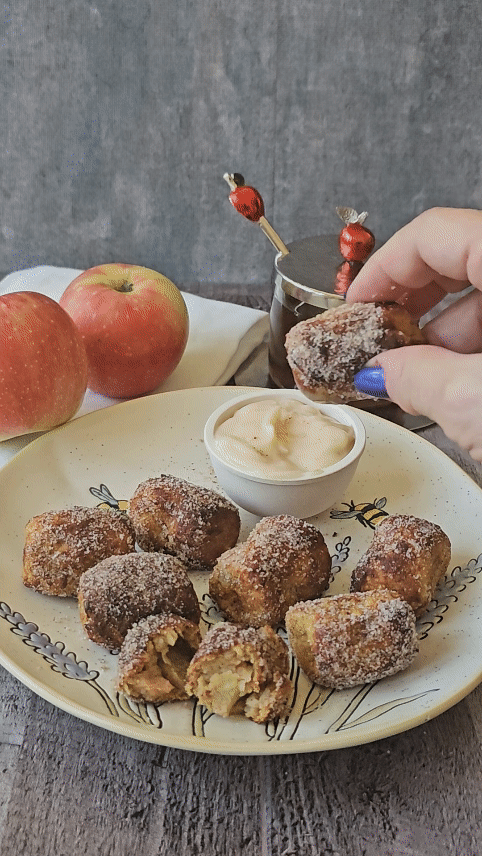 Apple Tots with Honey Dip